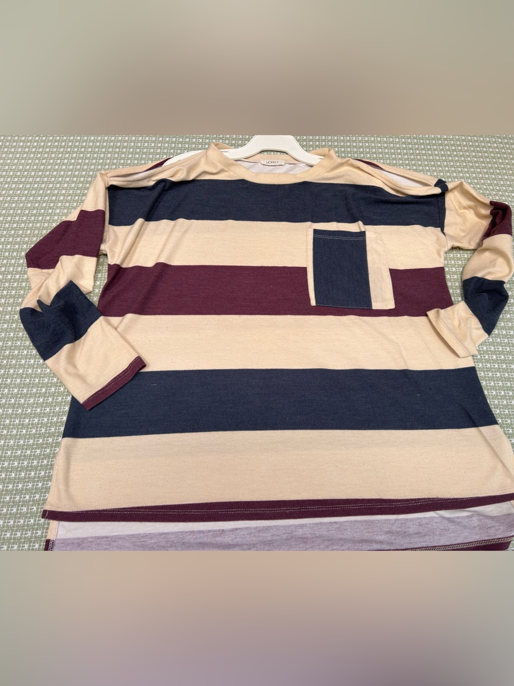 HOPELY Cold-Shoulder Women’s Jersey Top, Size Medium BUT RUNS LARGE.